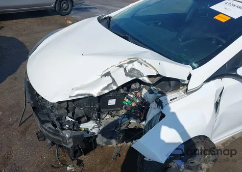 2013 Hyundai Elantra Limited z USA, uszkodzony, nr VIN 5NPDH4AE8DH258786